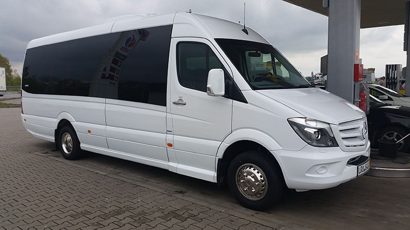 20+1 - Sitzer Mercedes Sprinter 519 XXL Comfort  Minibus der Firma JOYRIDE